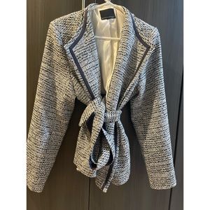 Beautiful Women’s Banana Republic Blazer